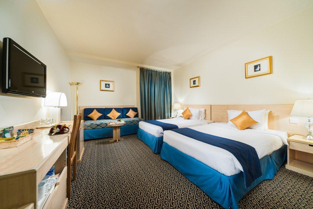 Tulip Inn Downtown מוסקט מראה חיצוני תמונה
