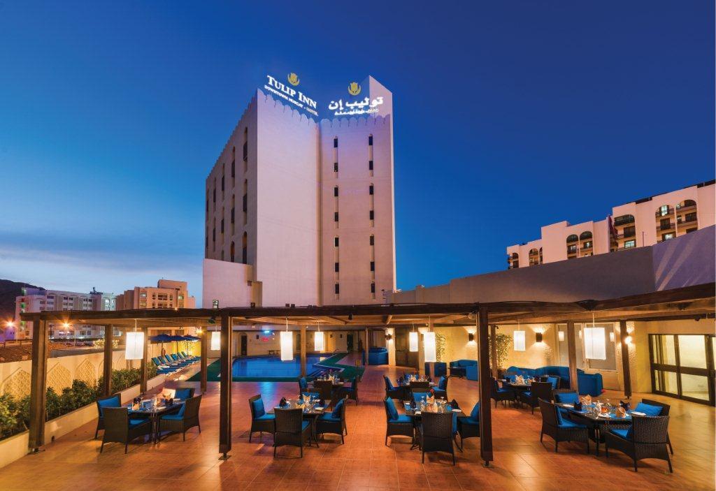 Tulip Inn Downtown מוסקט מראה חיצוני תמונה