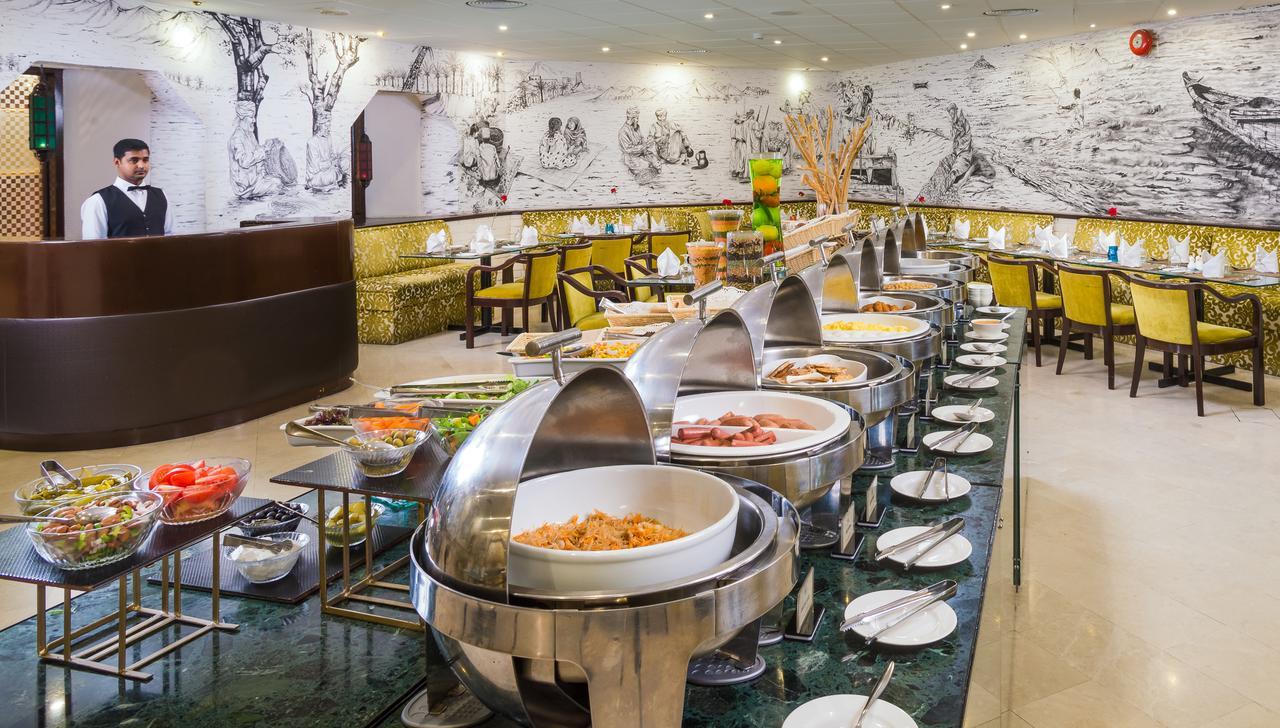Tulip Inn Downtown מוסקט מראה חיצוני תמונה
