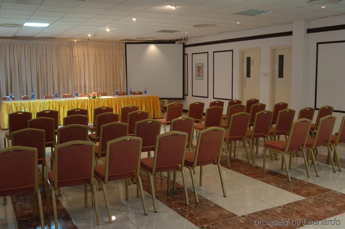 Tulip Inn Downtown מוסקט מתקנים תמונה