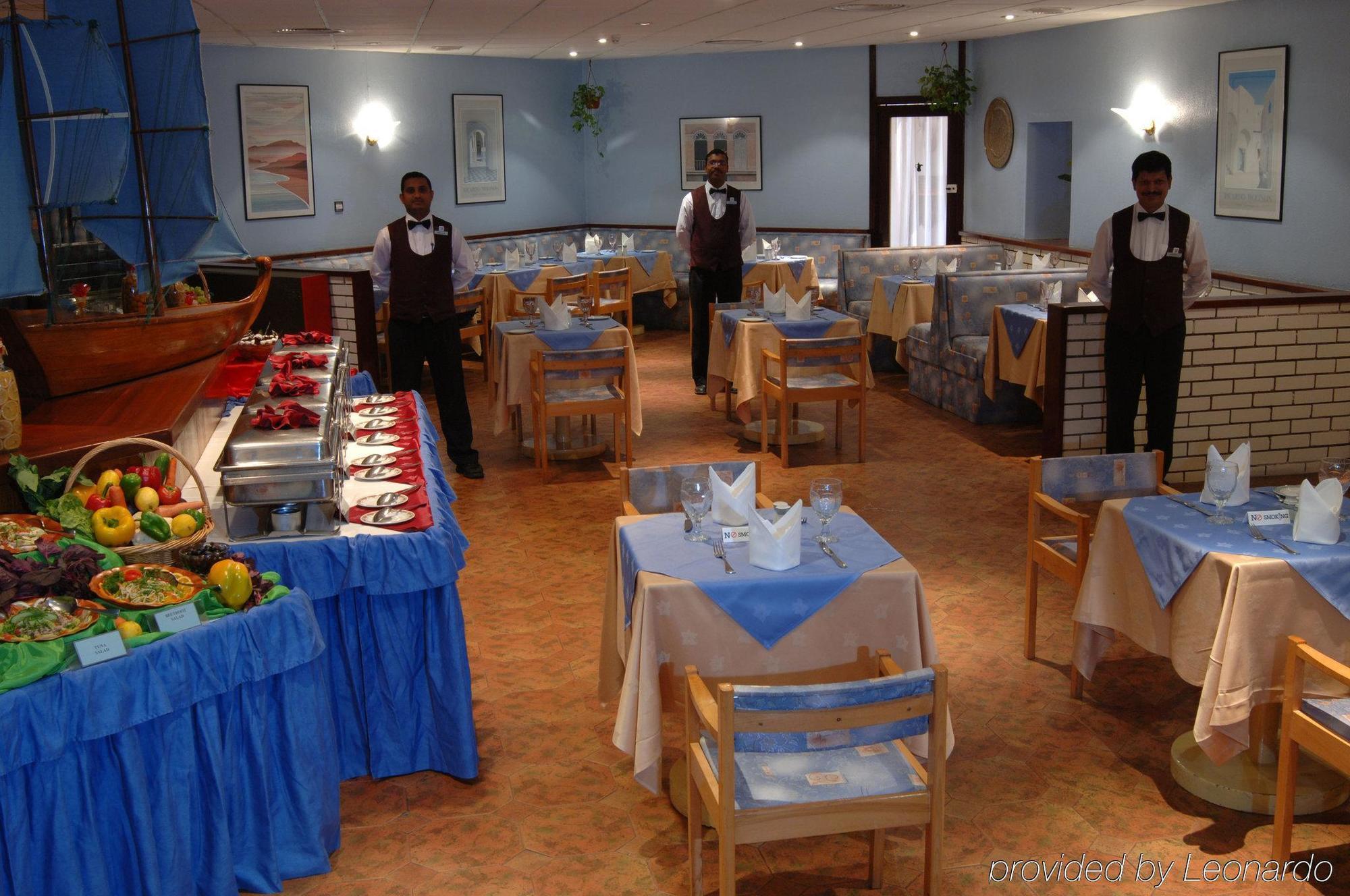 Tulip Inn Downtown מוסקט מראה חיצוני תמונה
