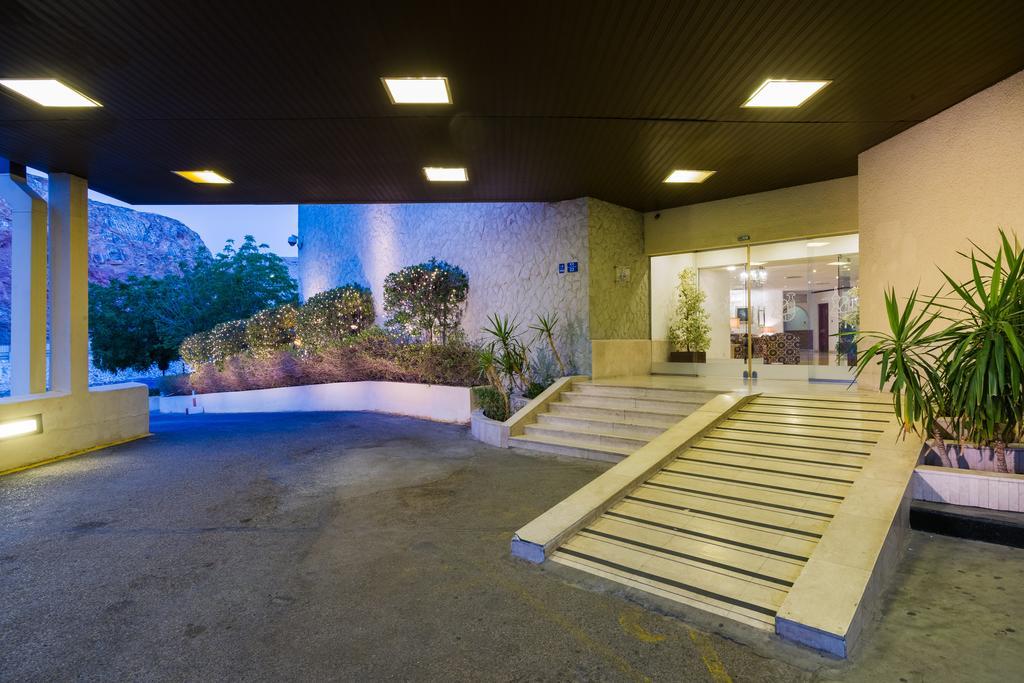 Tulip Inn Downtown מוסקט מראה חיצוני תמונה