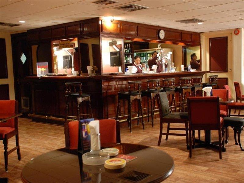 Tulip Inn Downtown מוסקט מראה חיצוני תמונה