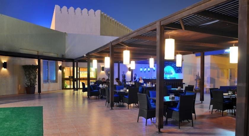 Tulip Inn Downtown מוסקט מראה חיצוני תמונה