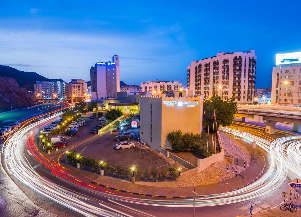 Tulip Inn Downtown מוסקט מראה חיצוני תמונה