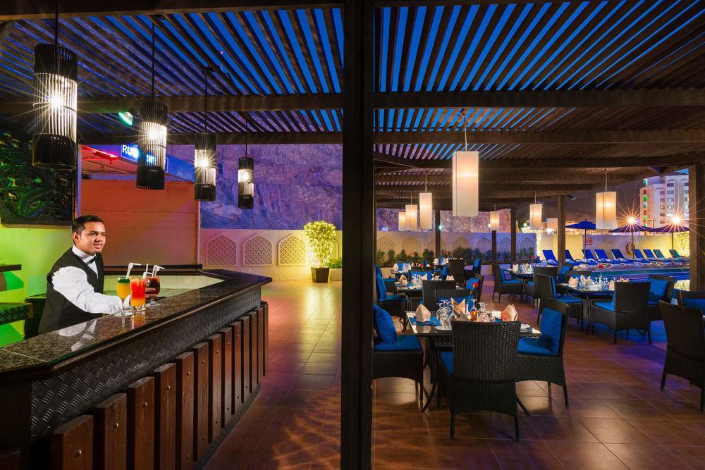 Tulip Inn Downtown מוסקט מראה חיצוני תמונה